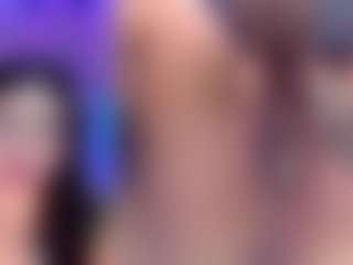Live cam show with AriHale - Small Tits on CamSodaAdn