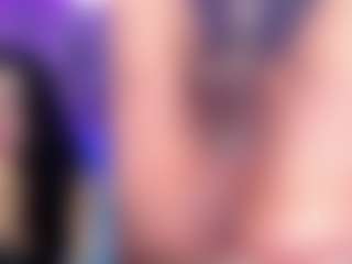 AriHale's Live Sex Cam Show