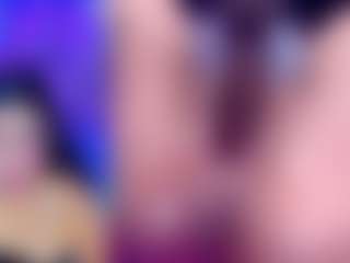Live cam show with AriHale - Teen (18+) on Camsoda