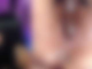 Live cam show with AriHale - Squirt on Camsoda