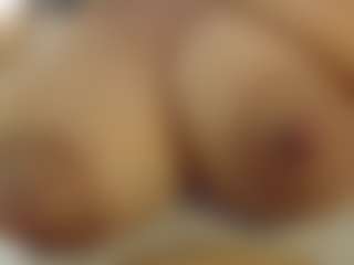 Live cam show with Catalina - Deepthroat on Camsoda
