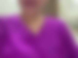 Live cam show with georgina253 - Naked on Milfs Live