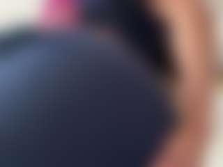 Live cam show with georgina253 - Curvy on Dare Cams