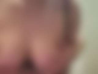 Live cam show with georgina253 - Athletic Amateur on StripNow