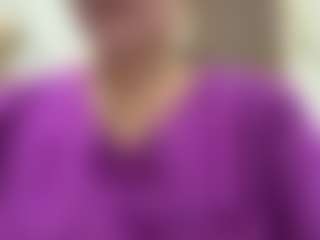 Live cam show with georgina253 - Gamer Brown Hair on EXY