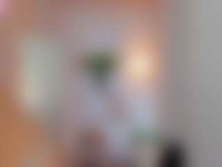 Live cam show with Lea - Amateur Mature on Chatstar