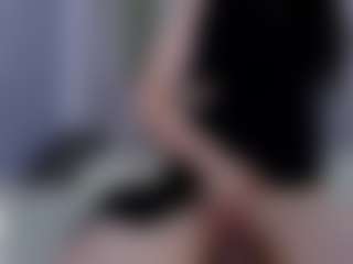Live cam show with Lea - Green Eyes on Dolls Live
