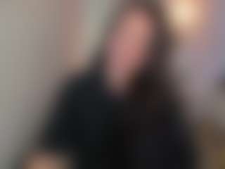 Live cam show with Lea - Smoking on justonemore.cc
