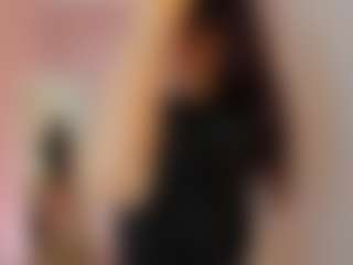 Live cam show with Lea - Brown Hair on Camsoda