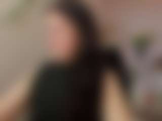 Live cam show with Lea - Big Tits Brown Hair on SmokeAndPoke