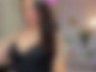 Live cam show with Lea - Bedroom on SinfulBabes