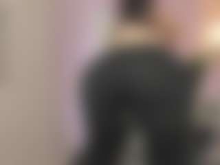 Live cam show with Lea - Squirt Mature on Latina Girls