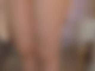Live cam show with Lea - Green Eyes on mypornchat.com