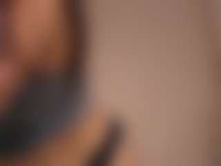 Live cam show with Lea - Brown Hair on live.xbliss.ai