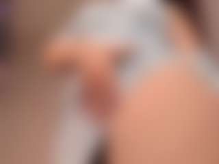 Live cam show with Lea - Brown Hair on justonemore.cc