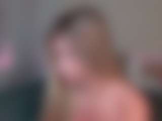 Live cam show with Sidny - Blue Eyes on Fling VIP Chat