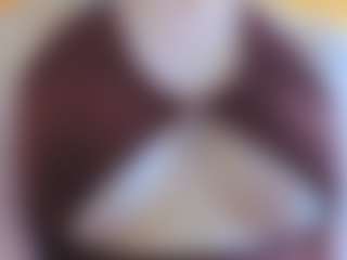 Live cam show with Tinamilger - Blue Eyes on live18s.com