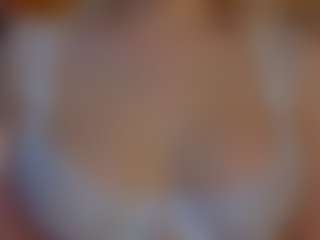 Live cam show with Tinamilger - Blonde Hair on AdultVida.com
