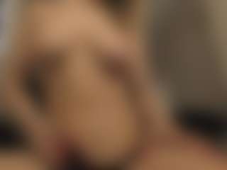 Live cam show with Vanessa - Facial on Fapmatic.com