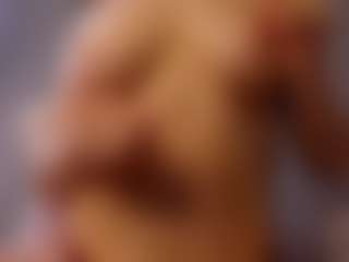 Live cam show with Vanessa - Nipple Play on camtv