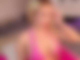Live cam show with BlondieXStar - Implants on hotwifechat.live
