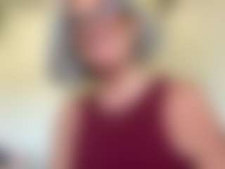 Monica Naughty MILF webcam performer live streaming