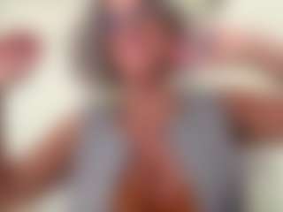 Live cam show with Monica Naughty - Body on Fling VIP Chat