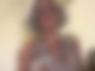 Live cam show with Monica Naughty - American Petite on sexylive.show | netherlands