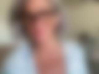 Live cam show with Monica Naughty - Spank Mature on iamadamtest123.com