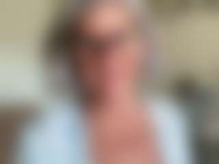 Live cam show with Monica Naughty - White Mature on hrnylive.com | netherlands