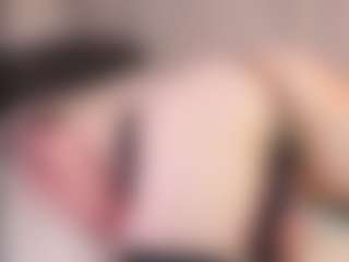 Live cam show with DovieJackman - Pegging on Camsoda