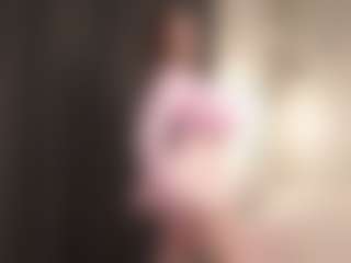 Live cam show with DovieJackman - Normal on luckytryst.com