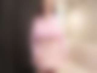 Live cam show with DovieJackman - Gagging on instabang