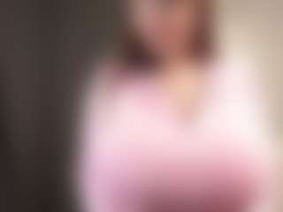Live cam show with DovieJackman - Blue Eyes on Fit Hotties