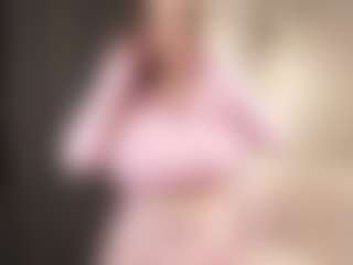 Live cam show with DovieJackman - Gagging on Camsoda