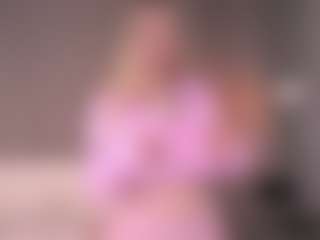 Live cam show with DovieJackman - Blue Eyes on Camsoda