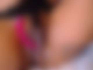Ferrari-Miaa1's Live Sex Cam Show