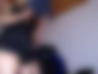 Live cam show with Ferrari-Miaa1 - Ass Clapping on livesuperchat.net