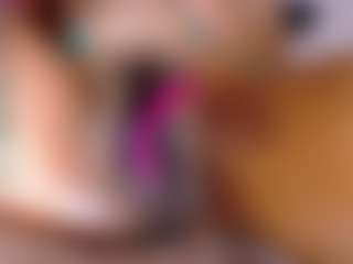 Ferrari-Miaa1's Live Sex Cam Show