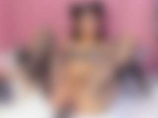 isabella-santos's Live Sex Cam Show