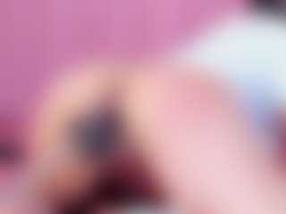 isabella-santos's Live Sex Cam Show