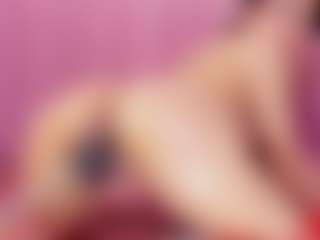 Live cam show with isabella-santos - Butt Plug on livesuperchat.net