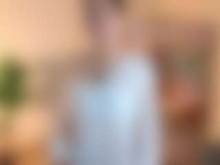 Live cam show with Elizabeth - Blue Eyes on CamwithHer