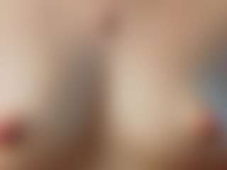 Live cam show with Elizabeth - Upskirt on StripNow