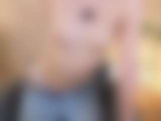 Live cam show with Elizabeth - Blue Eyes on xxxlivecams.org