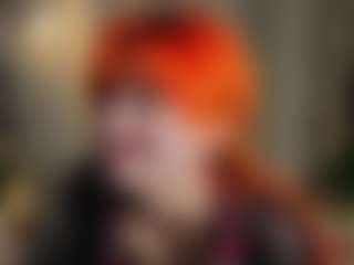 Live cam show with Elizabeth - Upskirt on TottyGirls