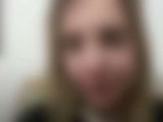 Live cam show with Jessie - Blonde Hair Teen (18+) on Stripli.com