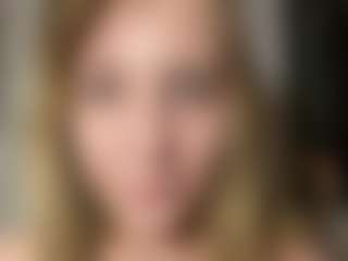 Live cam show with Jessie - Genital Piercings on Streamer API