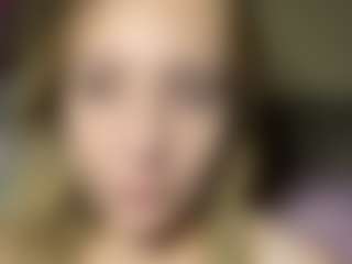 Live cam show with Jessie - Nipple Piercings on WildCum