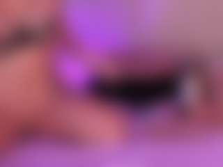 Live cam show with JuliethaSousa - Tongue on Camsoda